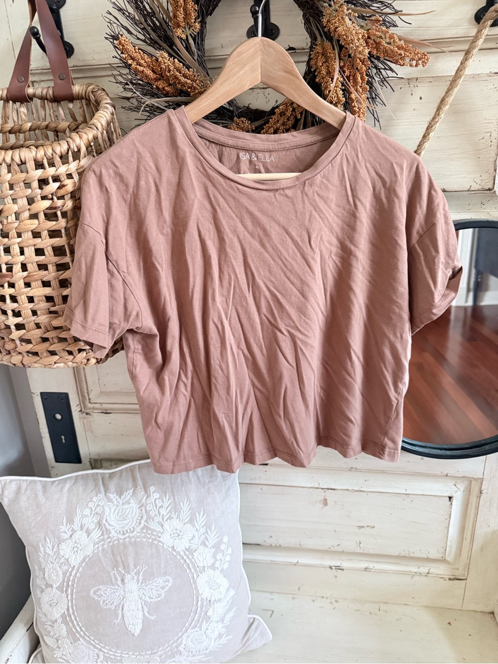 Isa & Ella organic cotton Cropped Crewneck Tee - Short Sleeve